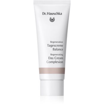 Dr. Hauschka Regeneration Day Cream Complexion crema CC pentru ten matur